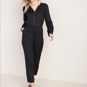 🆕 Waisted-defined Utility  jumpsuit *NWT*